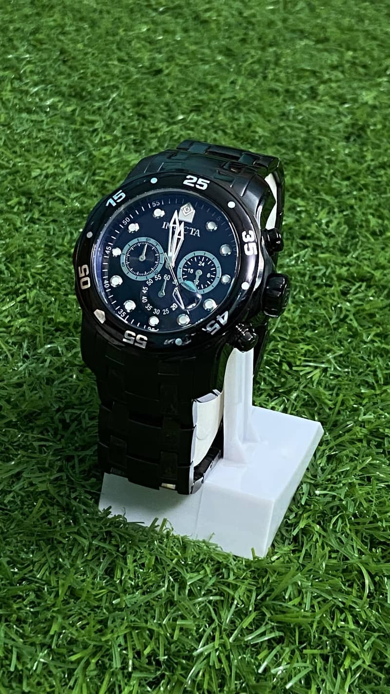 Invicta Pro Diver 1