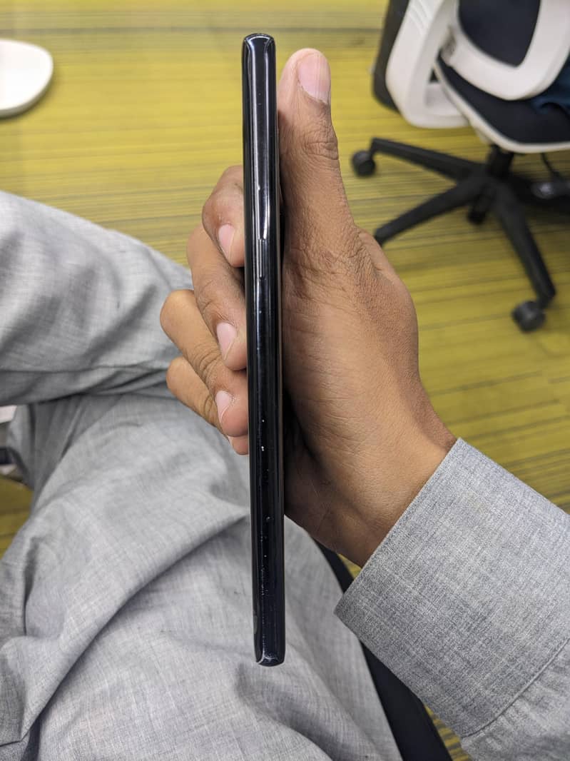 Samsung Mobile Note 8 5