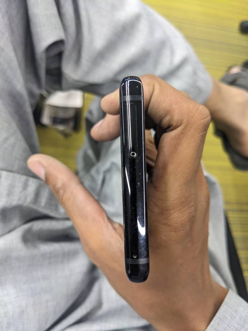 Samsung Mobile Note 8 7