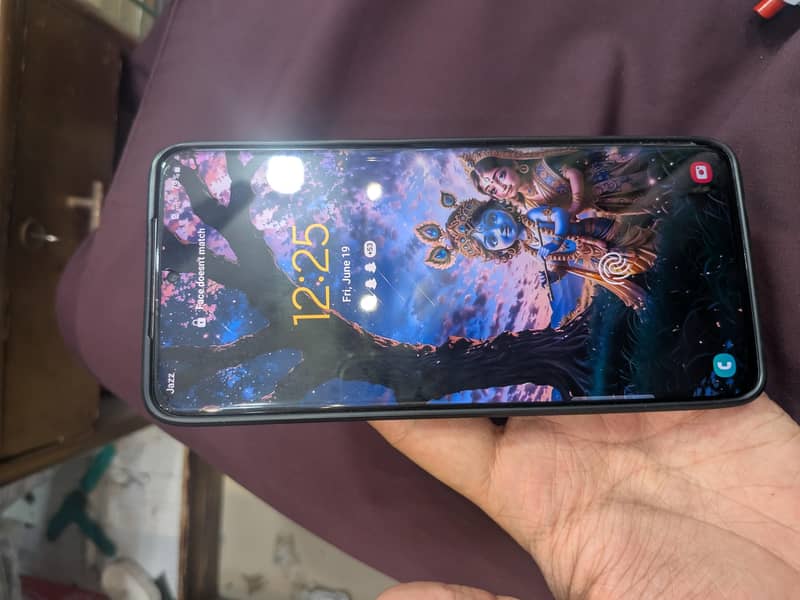 Samsung Mobile S20 Plus 1