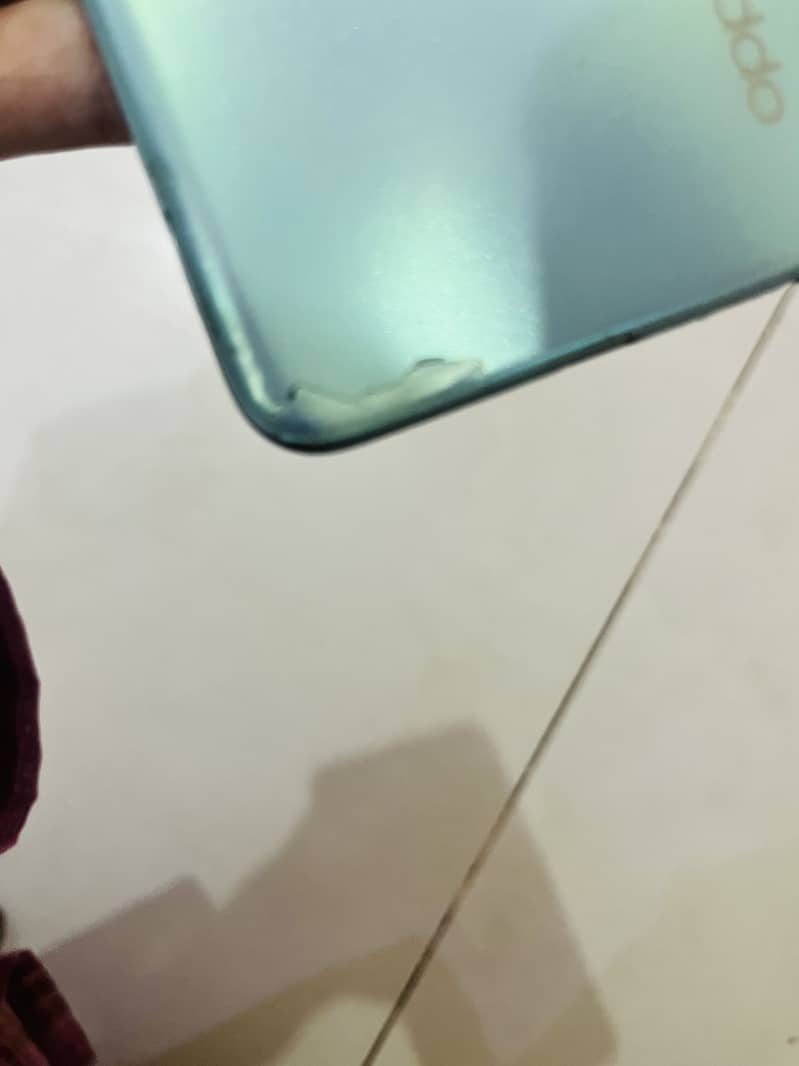 OPPO A76 1
