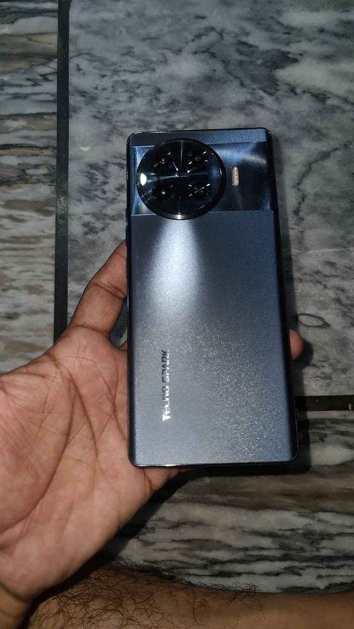 Tecno Spark 20 Pro Plus 0