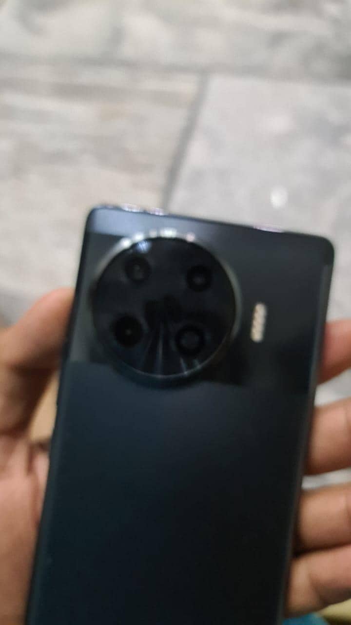 Tecno Spark 20 Pro Plus 8