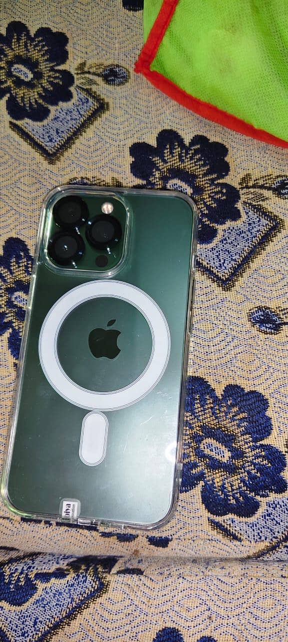 Apple iPhone 13 Pro 1