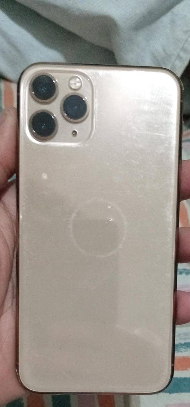 Apple iPhone 11 Pro Max 2
