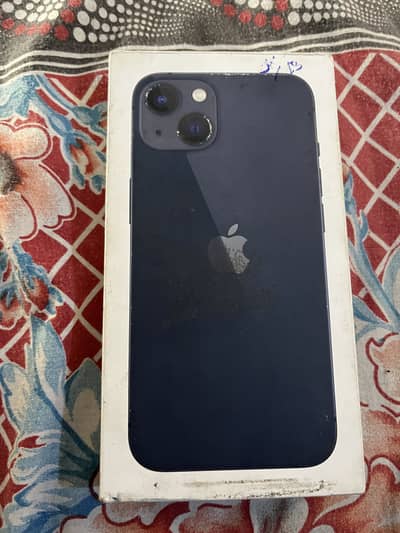 Apple iPhone 13