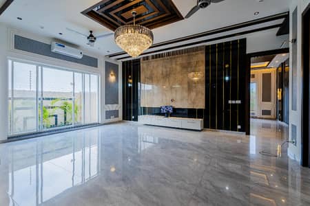 Kanal upper Portion For Rent at Hot Location