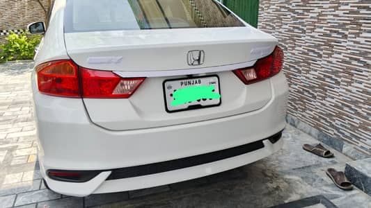 Honda City Aspire 2022 Full option Total Genuine Scratchless condition