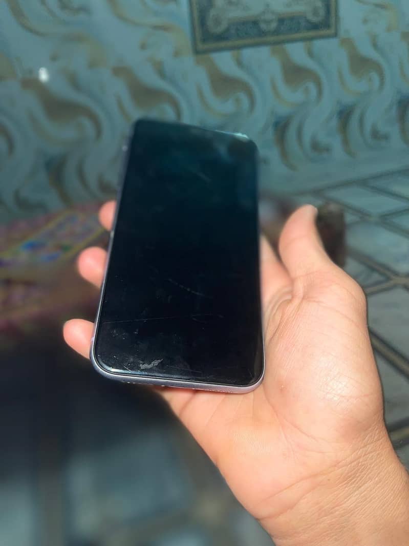 Apple iPhone 11 2