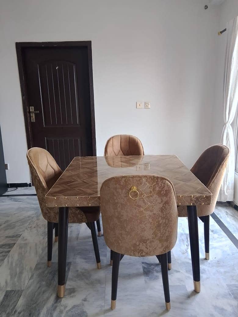 Dining table set with 4 chairs 0