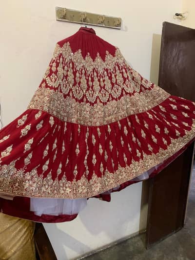 brisal designer lehnga