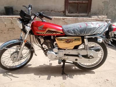 honda 125 2024 model in mint new condition.