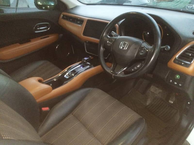 Honda Vezel 2015 1