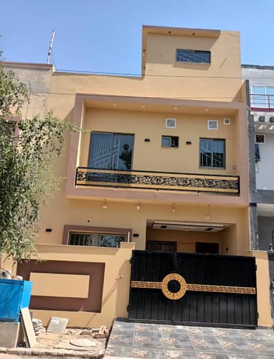 3 MARLA MODERN HOUSE MOST BEAUTIFUL PRIME LOCATION FOR SALE IN NEW LAHORE CITY PHASE 2