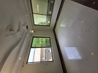 Upper Portion For Rent In F-6/1, Islamabad - 3 Bed, Fully Renovated