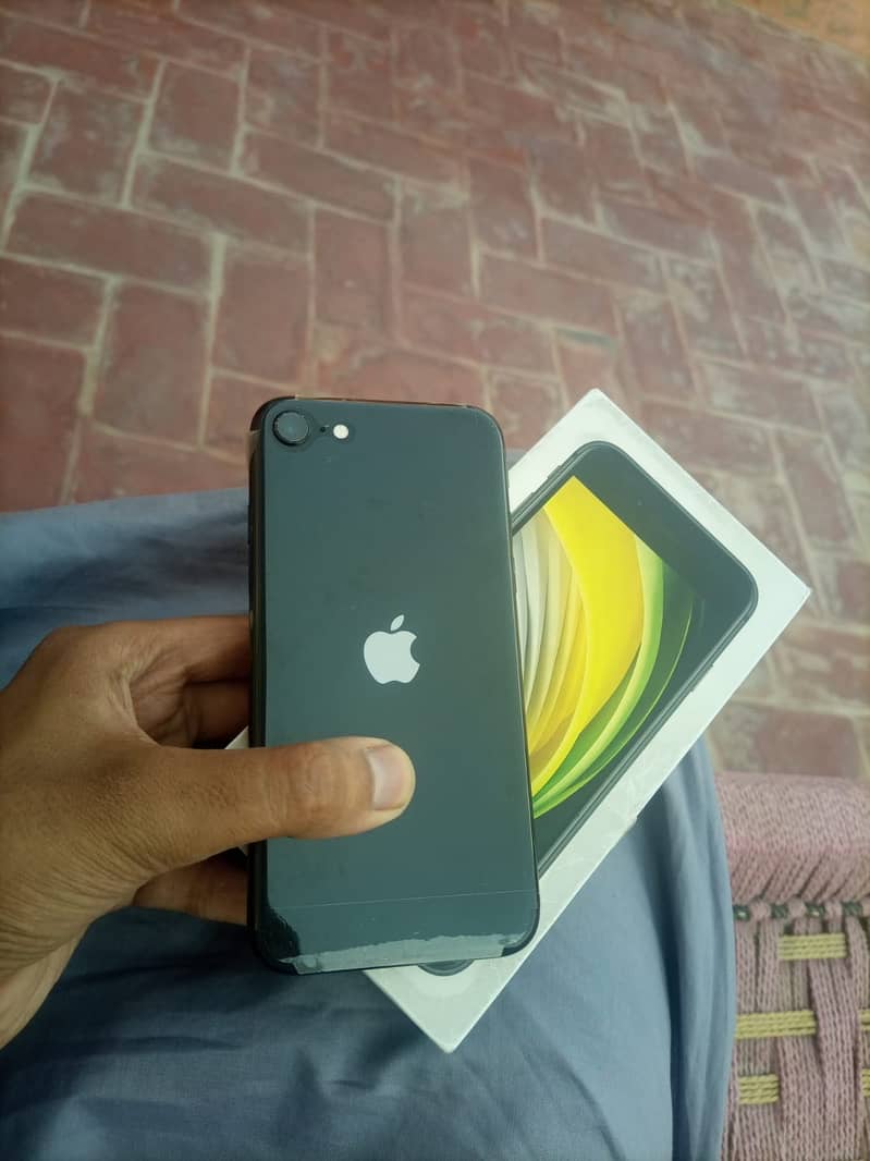 Apple iPhone SE 0