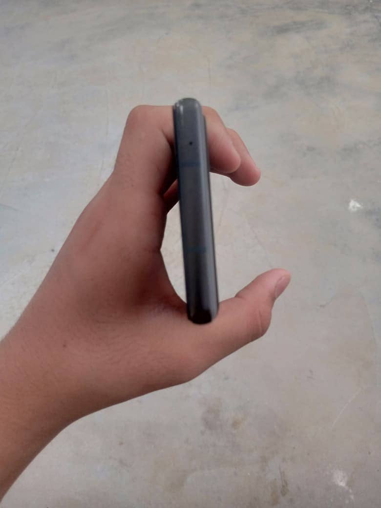 Google Pixel 6a 1
