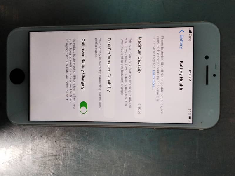Apple iPhone 7 1