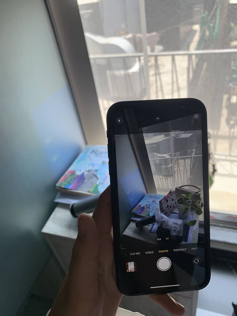 Apple iPhone 11 5