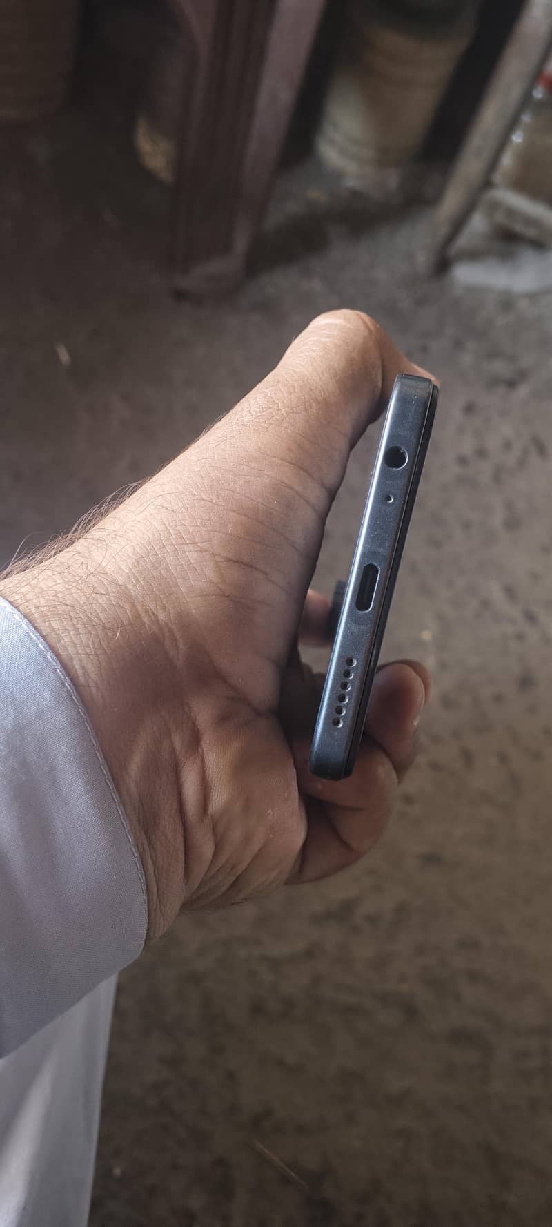 itel Power70 4/128 0