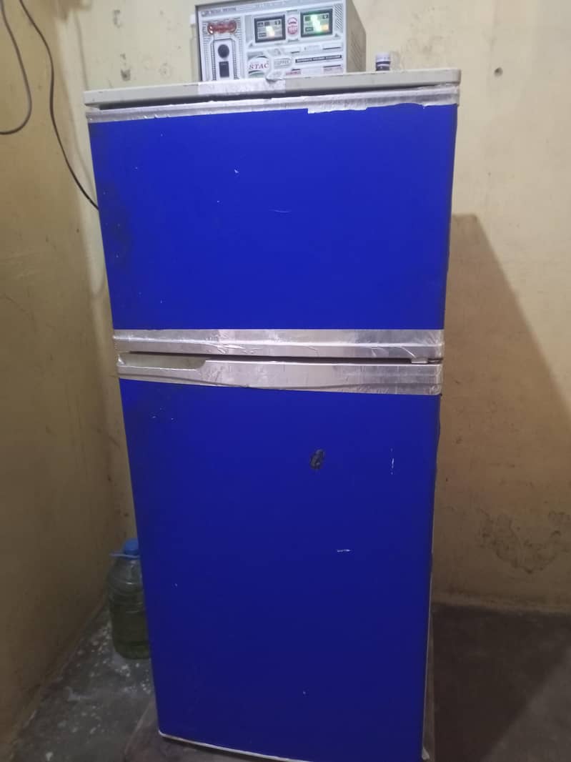 Refrigerator 0