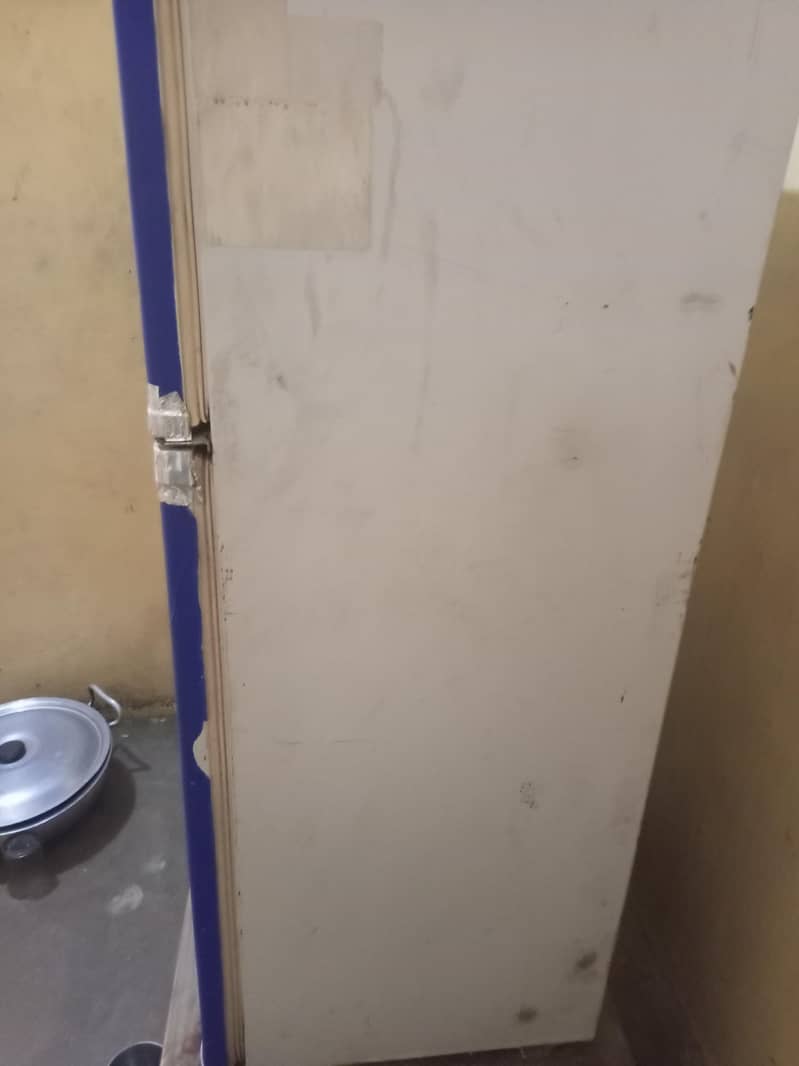 Refrigerator 1
