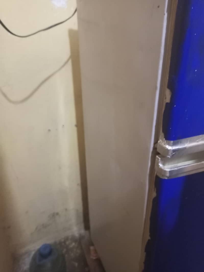 Refrigerator 8