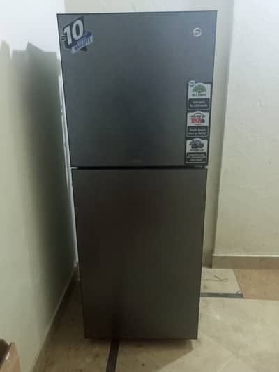 PEL frij new run only 4 to 5 days urgent sale demand 40k