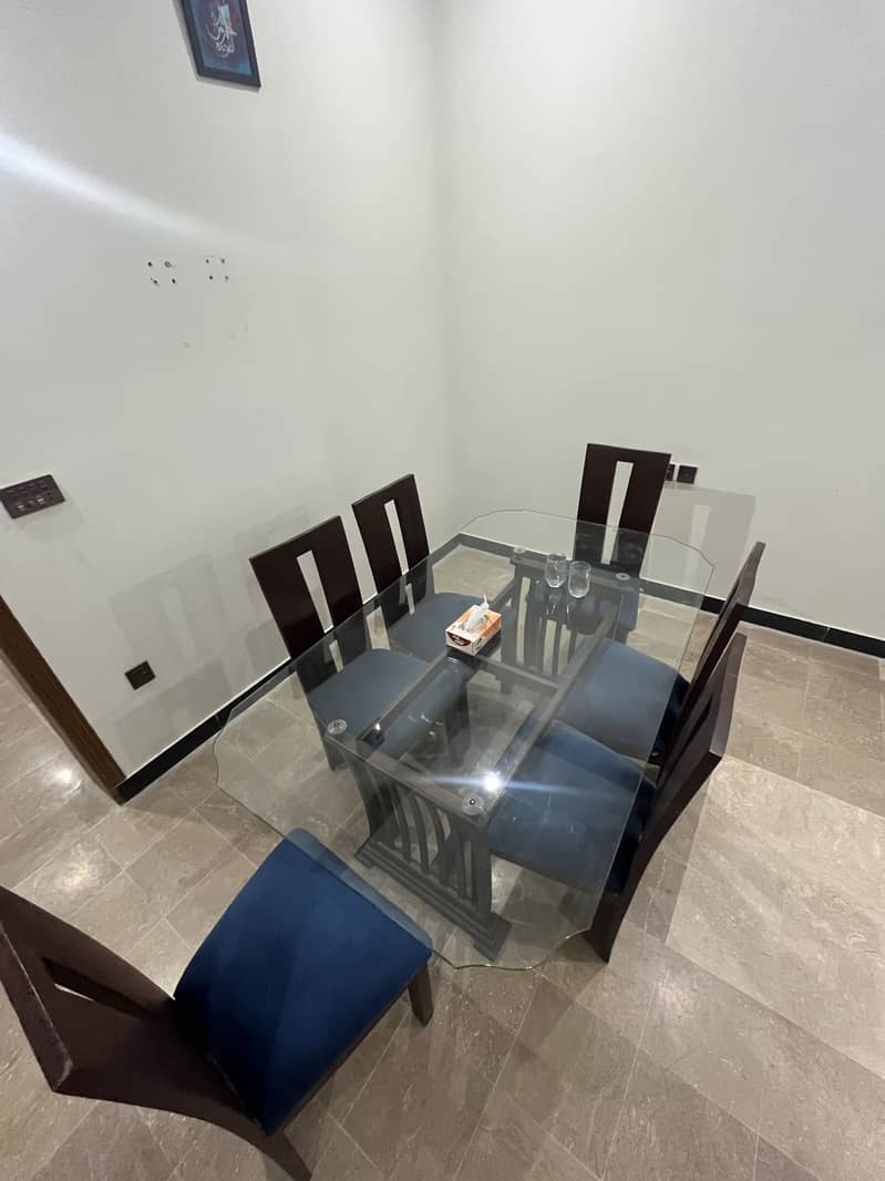 Dining Table 6 seater 1