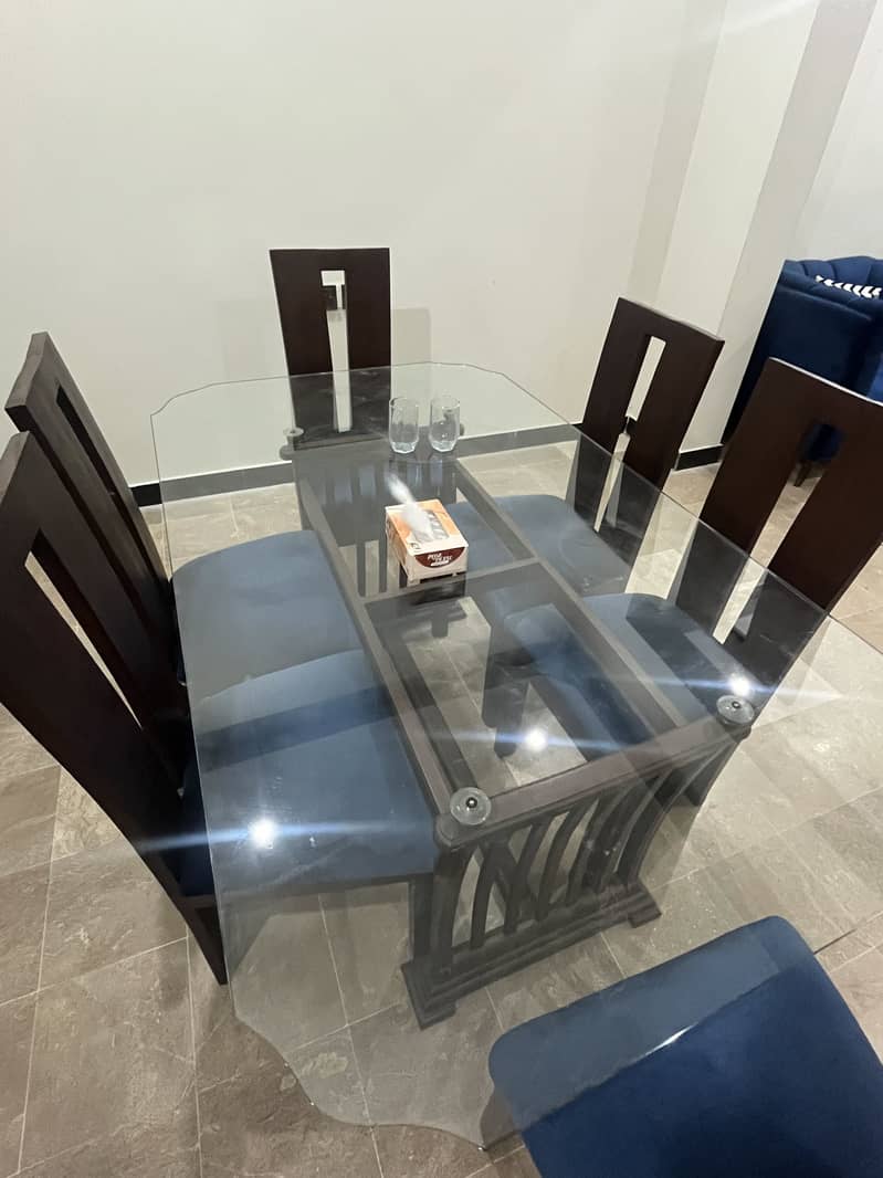 Dining Table 6 seater 8