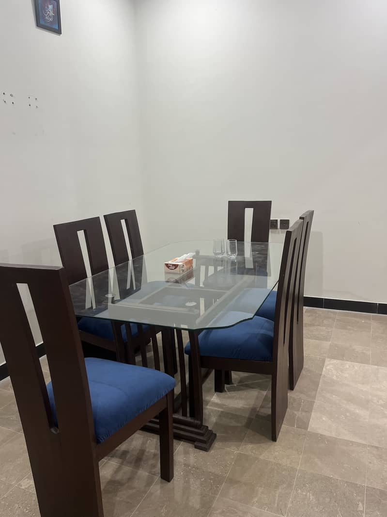 Dining Table 6 seater 10