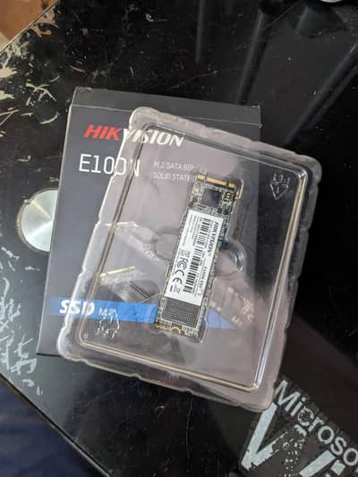 Hikvision M2 SATA & 4 GB DDR4 Ram