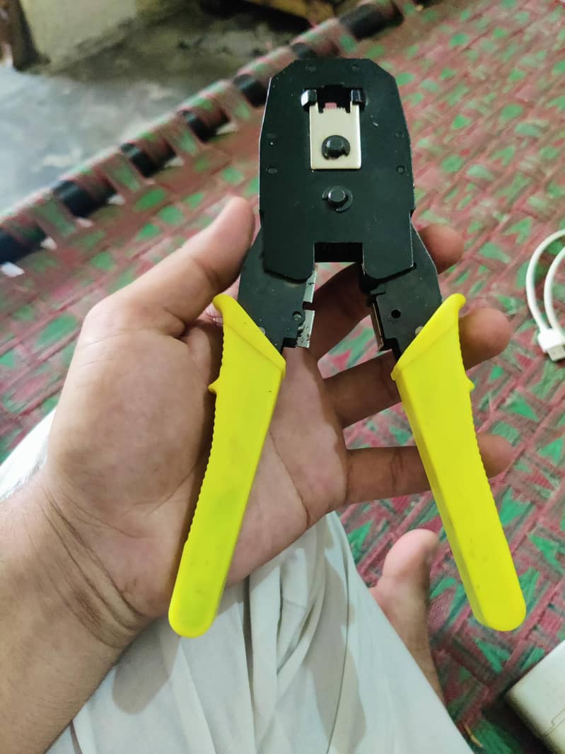 Crimping tool 2