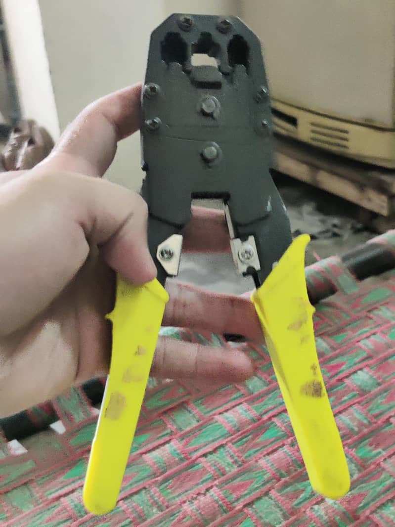 Crimping tool 3