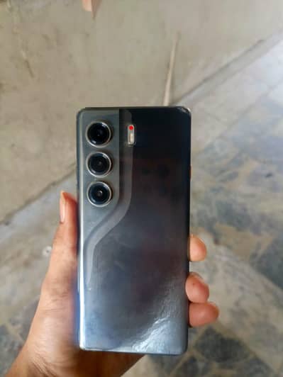 Tecno CAMON 40 Pro