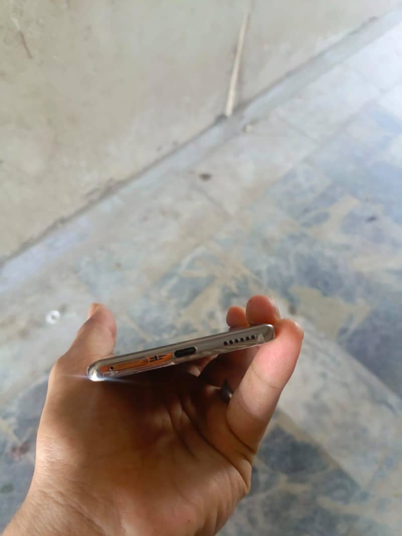 Tecno CAMON 40 Pro 1