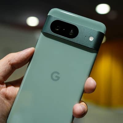 Google Pixel 8 official pta approved . 10/10 . with original charger