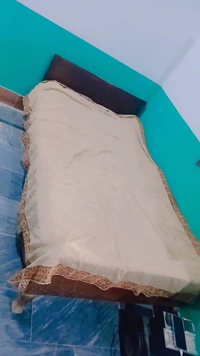 2 single beds for sell