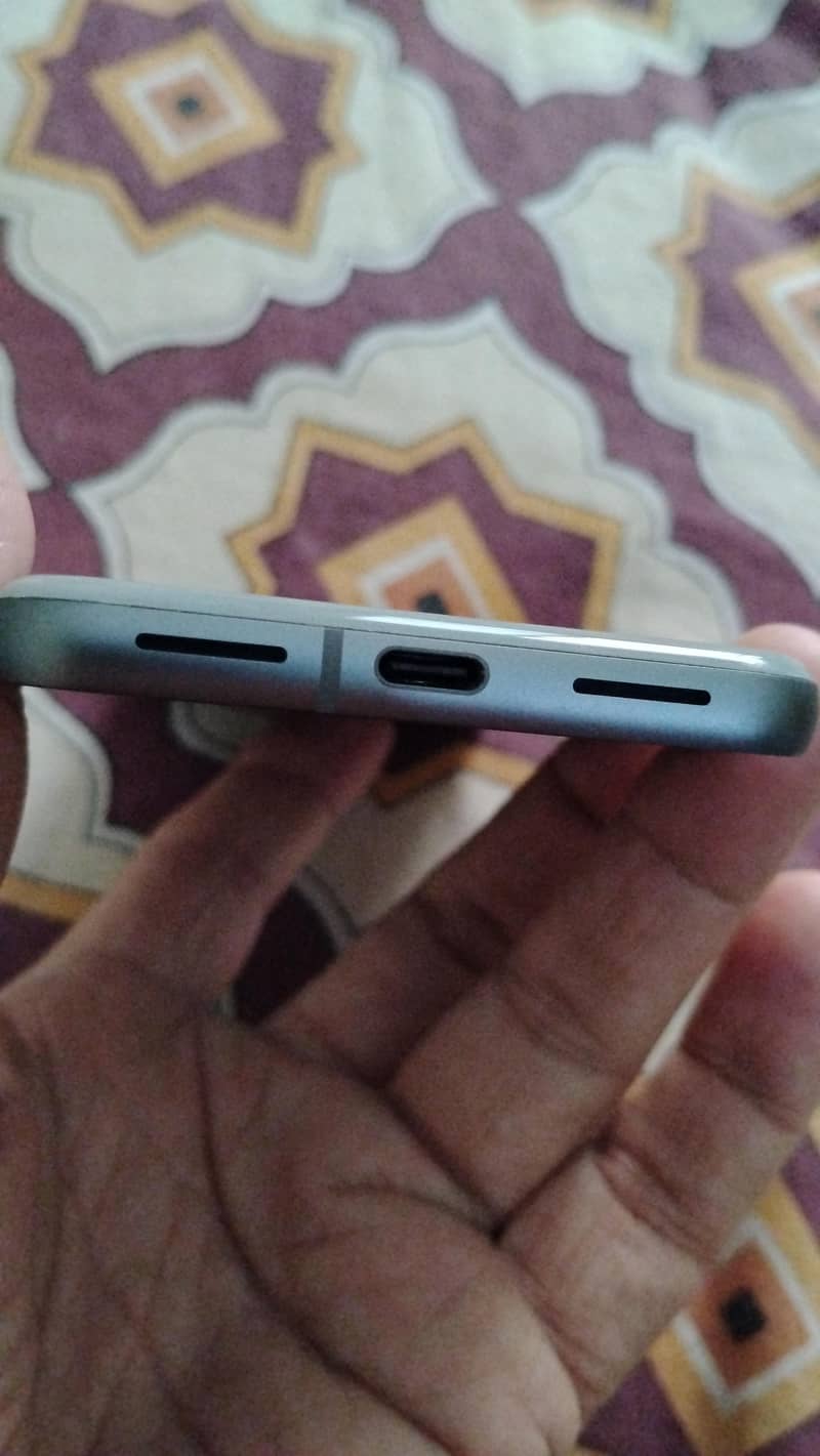 Google Pixel 8 1