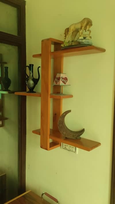 tri shelf pine wood wall hanging