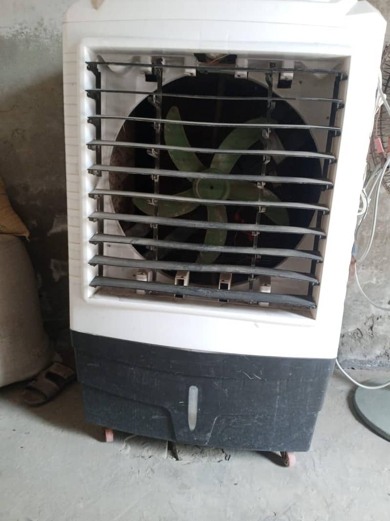AC DC cooler 0