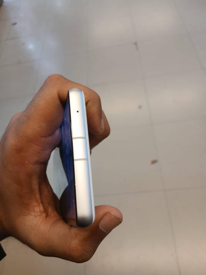 Google Pixel 7a 4