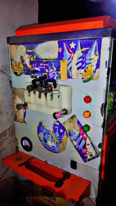 Tripple hand ice cream machine
