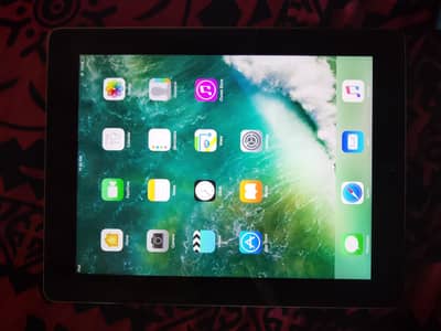 iPad 4th Generation | 9.7 inches | Price is Negotiable 