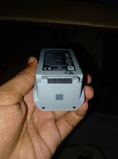 selling my DJI smart air 2s battery in good condition