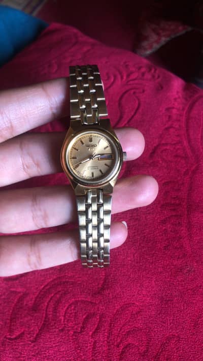 Seiko 5 Ladies Automatic Watch Golden 9/10