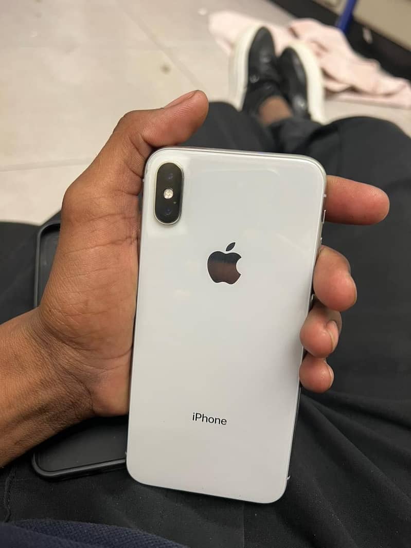 Apple iPhone X 0