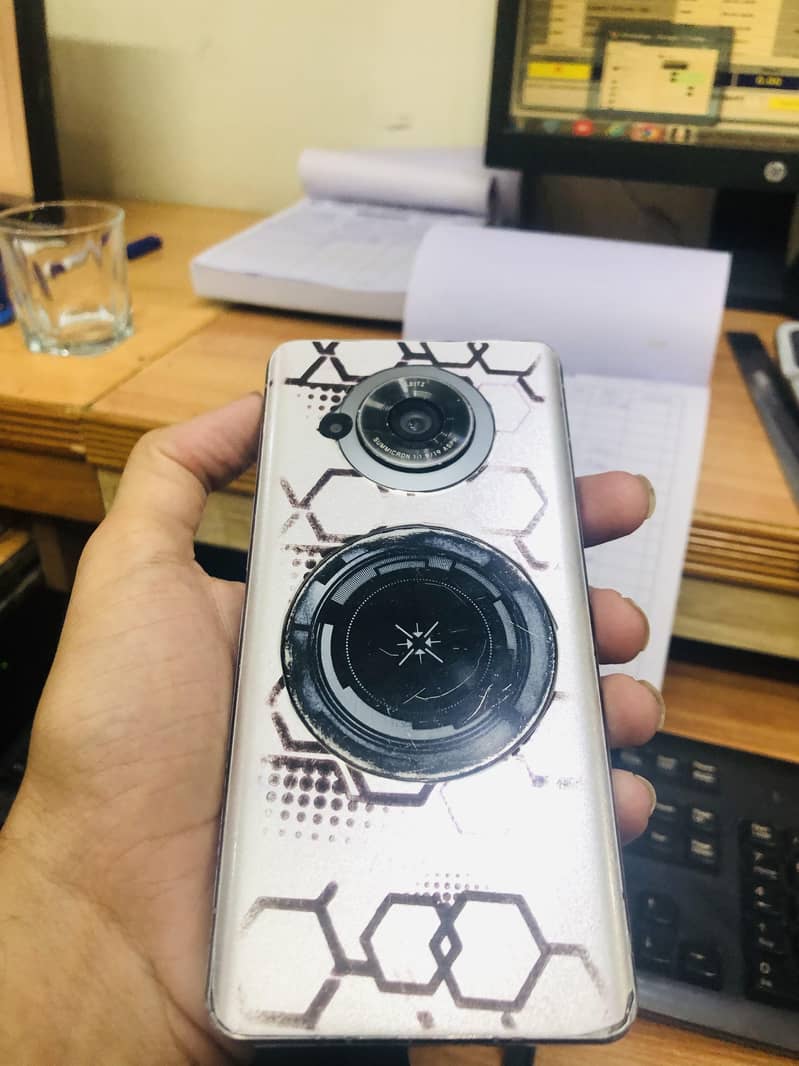 Sharp Aquos Crystal 5