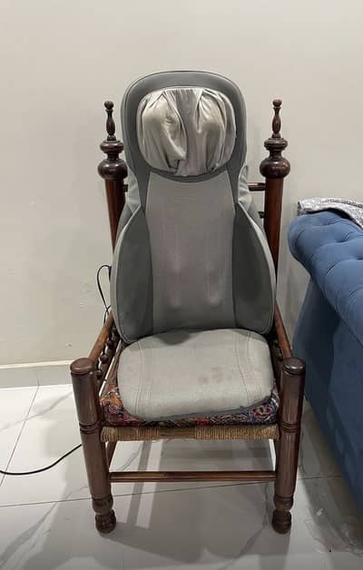 Massager chair with remote
