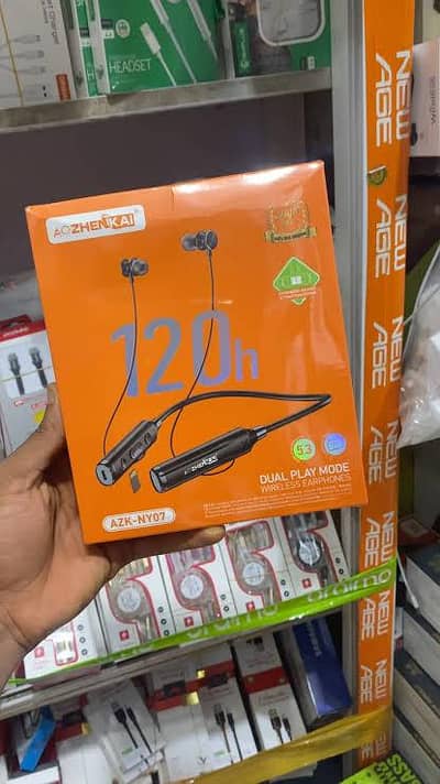 Neckband BrandNew Powerful speakers and long battery